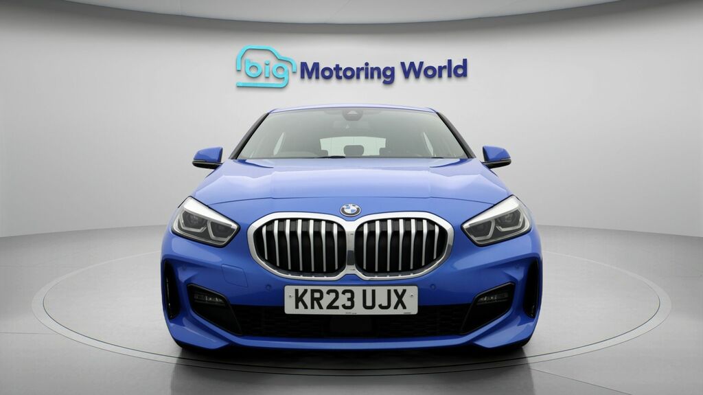 BMW 1 Series M Sport KR23UJX Blue #2