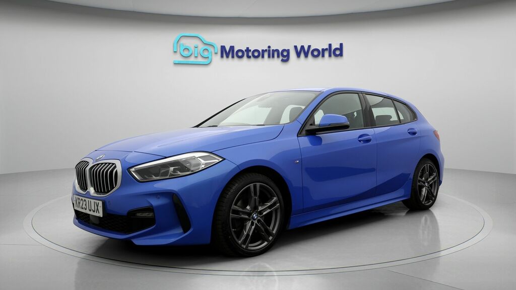 BMW 1 Series M Sport KR23UJX Blue #3