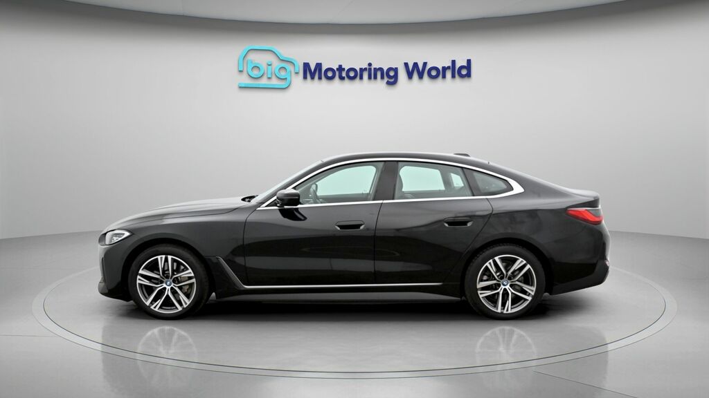 BMW i4 Sport Black #4