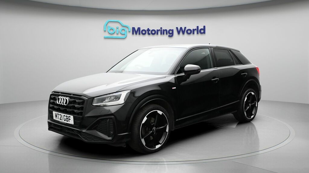 Audi Q2 Black Edition MT21GBF Black #3