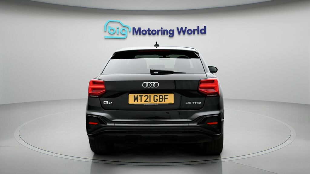 Audi Q2 Black Edition MT21GBF Black #6
