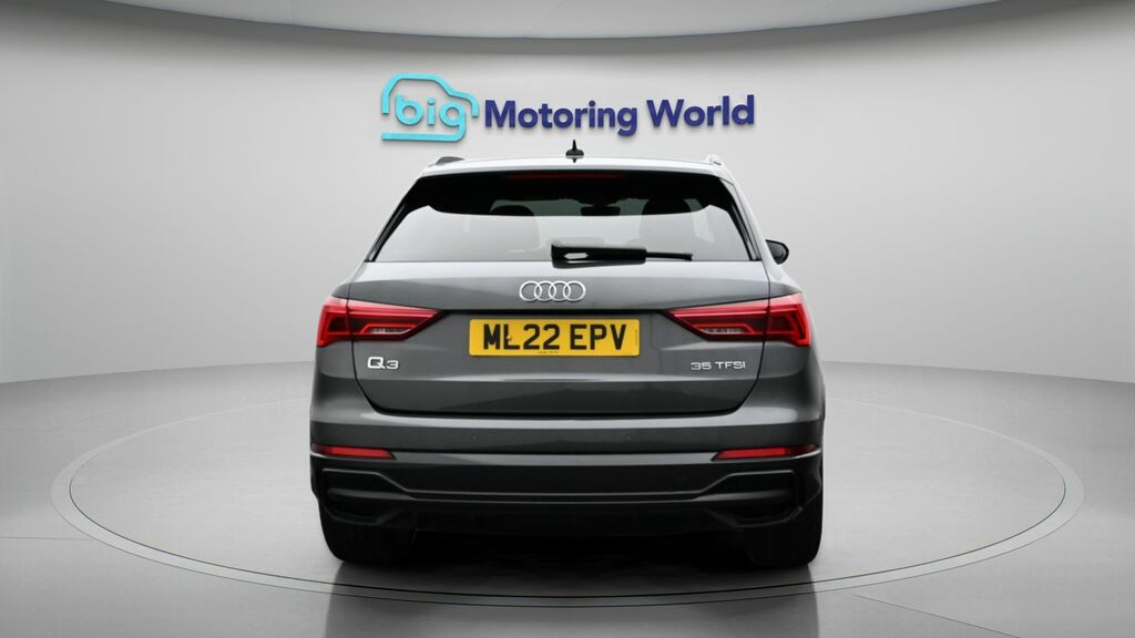 Audi Q3 Black Edition ML22EPV Grey #6