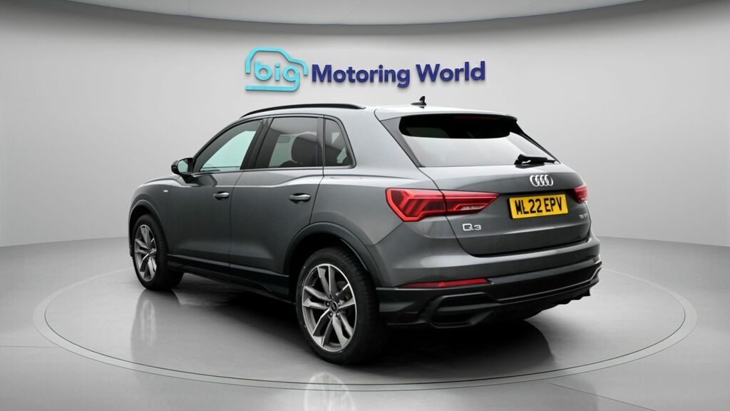 Audi Q3 Black Edition ML22EPV Grey #5