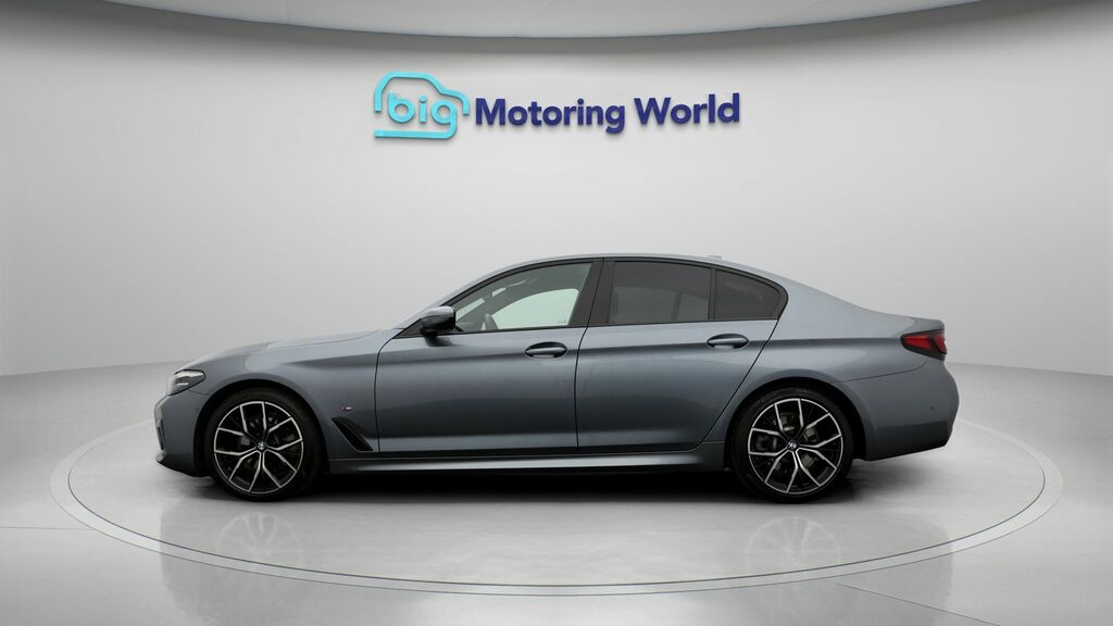 BMW 5 Series M Sport YE22WVP Blue #4