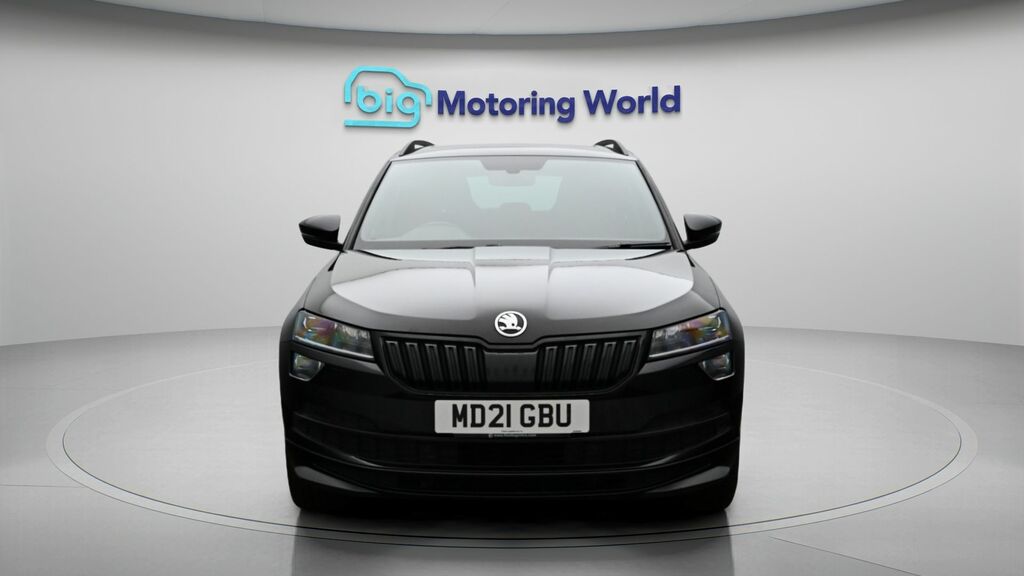 Skoda Karoq Sportline Black #2
