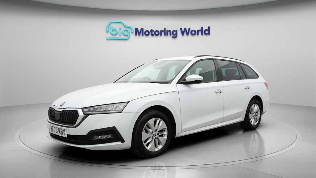 Skoda Octavia Se Technology White #3