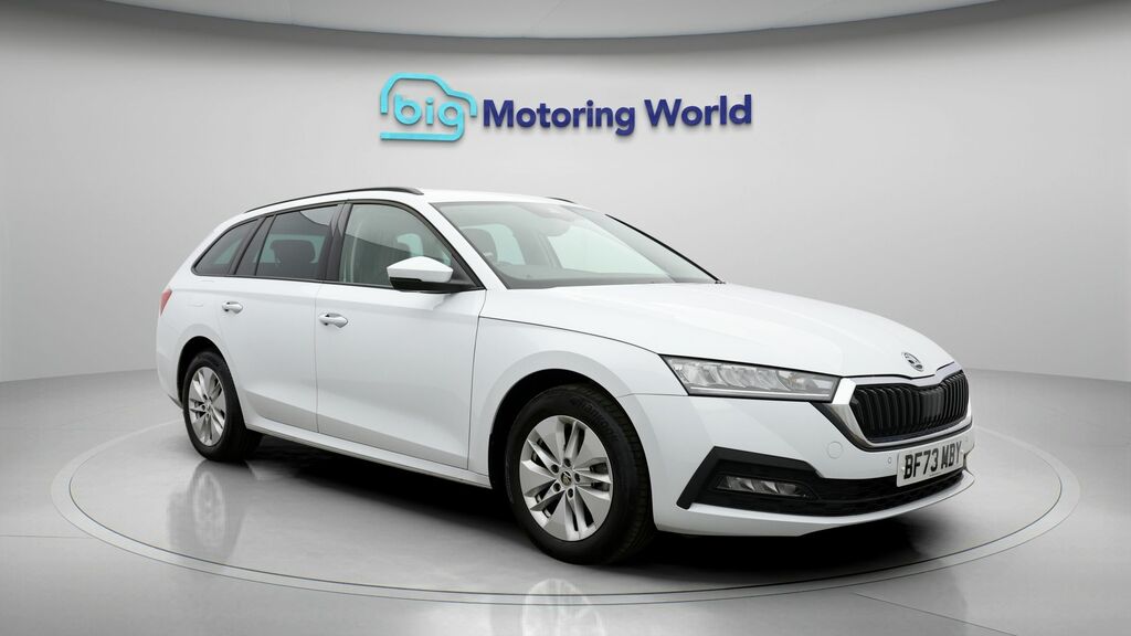 Skoda Octavia Se Technology White