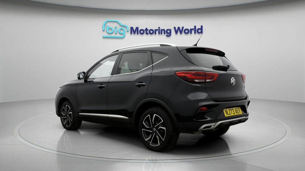 MG ZS Exclusive NJ73AEV Black #5