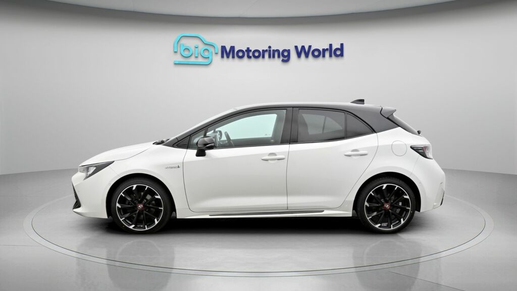 Toyota Corolla Gr Sport FE70UFX White #4