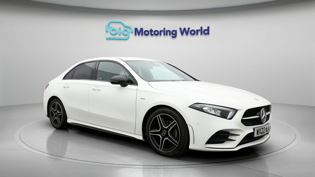 Mercedes-Benz A Class Amg Line Edition White
