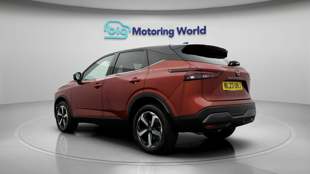 Nissan Qashqai N-connecta NL23URJ Red #5