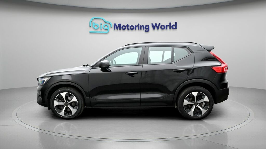 Volvo XC40 Plus Dark RA24CKG Black #4