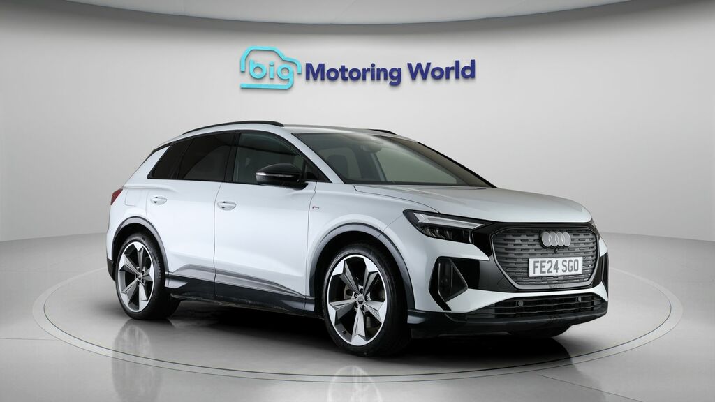 Audi Q4 E Tron Black Edition White