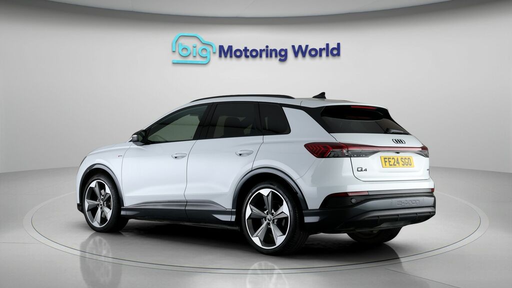 Audi Q4 E Tron Black Edition FE24SGO White #5