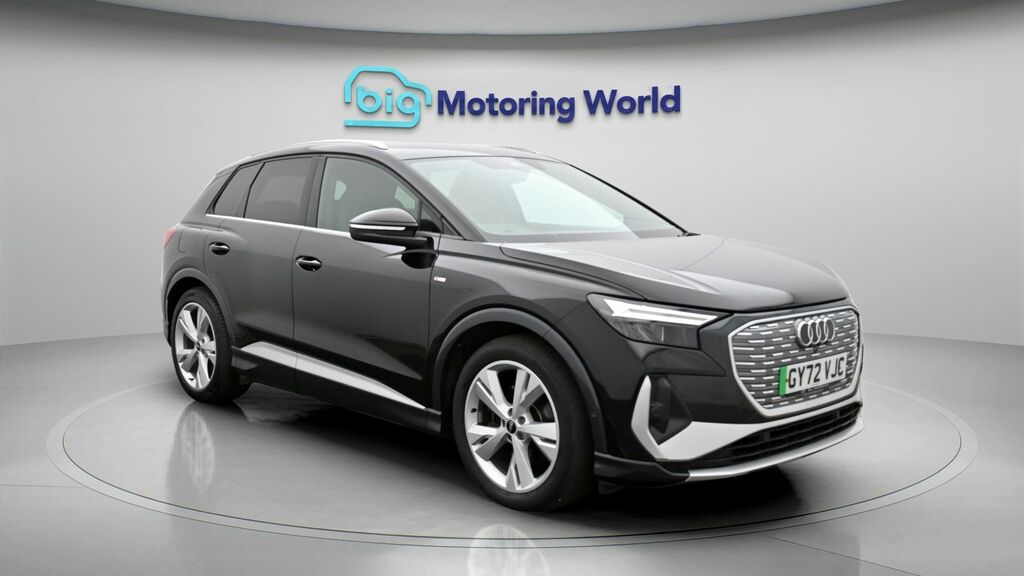 Audi Q4 E Tron S Line Black
