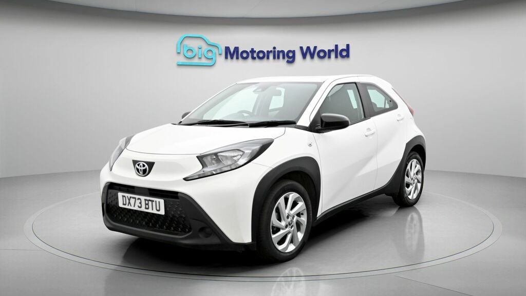 Toyota Aygo X Pure White #3