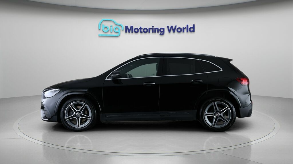 Mercedes-Benz GLA Class Amg Line HX24XHA Black #4