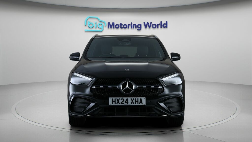Mercedes-Benz GLA Class Amg Line HX24XHA Black #2