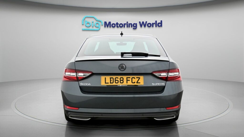 Skoda Superb Sportline Grey #6