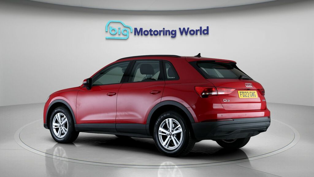 Audi Q3 Technik FD23GWG Red #5