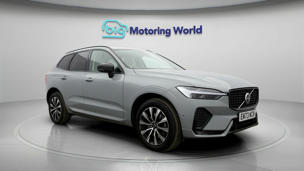 Volvo XC60 Plus Grey