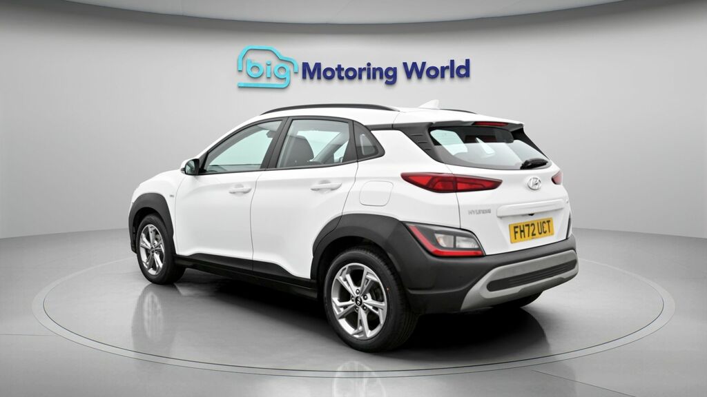 Hyundai Kona Se Connect FH72UCT White #5