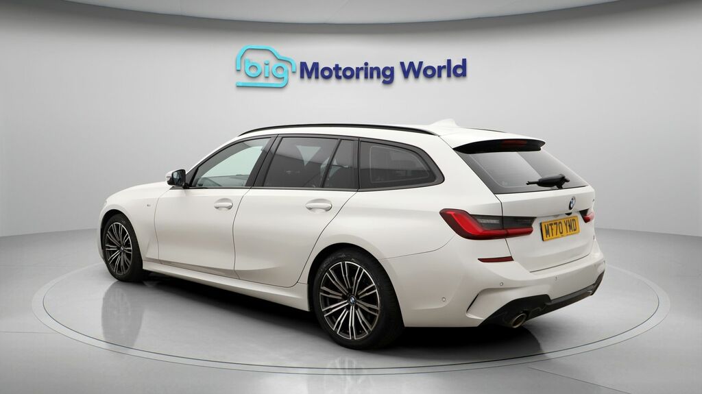 BMW 3 Series M Sport MT70YMD White #5