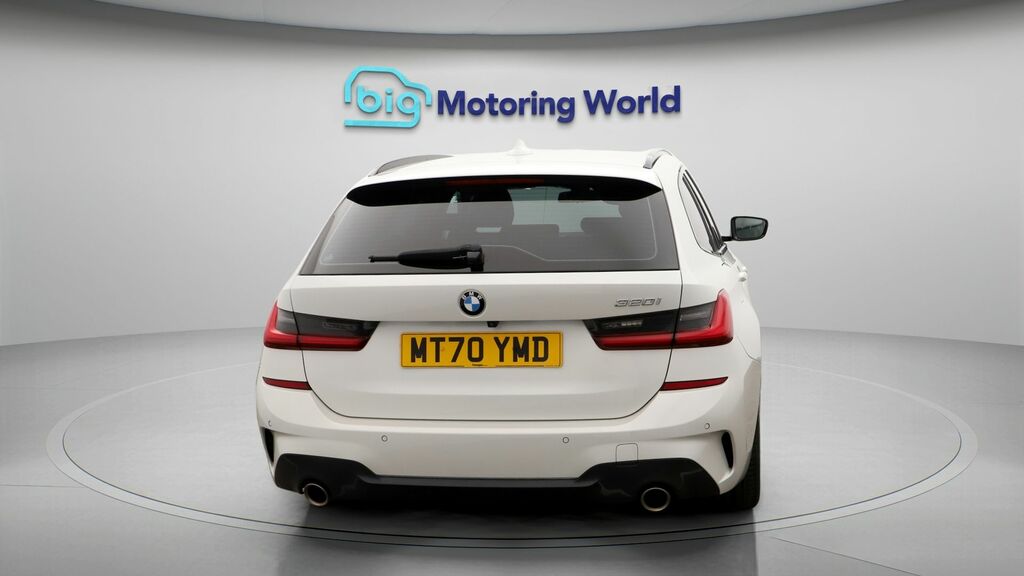 BMW 3 Series M Sport MT70YMD White #6