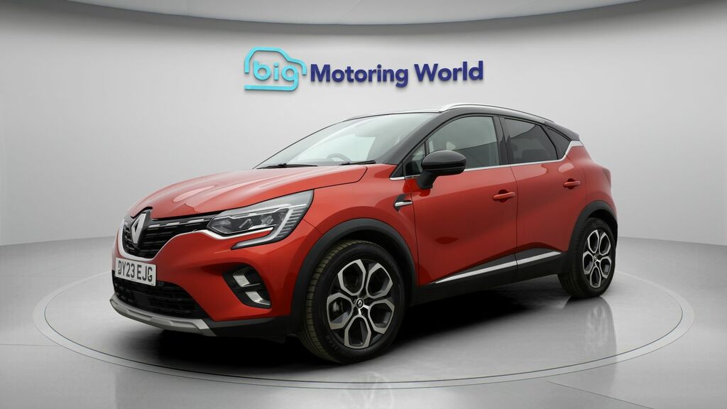 Renault Captur Techno DY23EJG Red #3