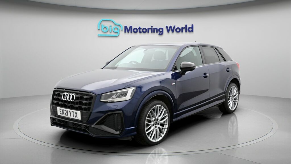 Audi Q2 Black Edition Blue #3