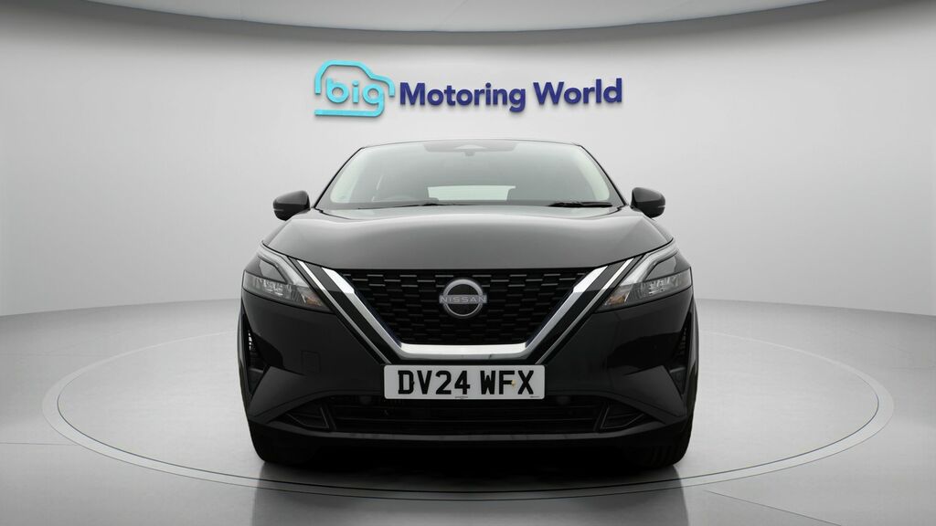 Nissan Qashqai Acenta Premium DV24WFX Black #2