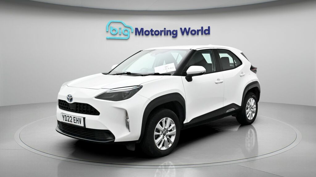 Toyota Yaris Cross Icon White #3