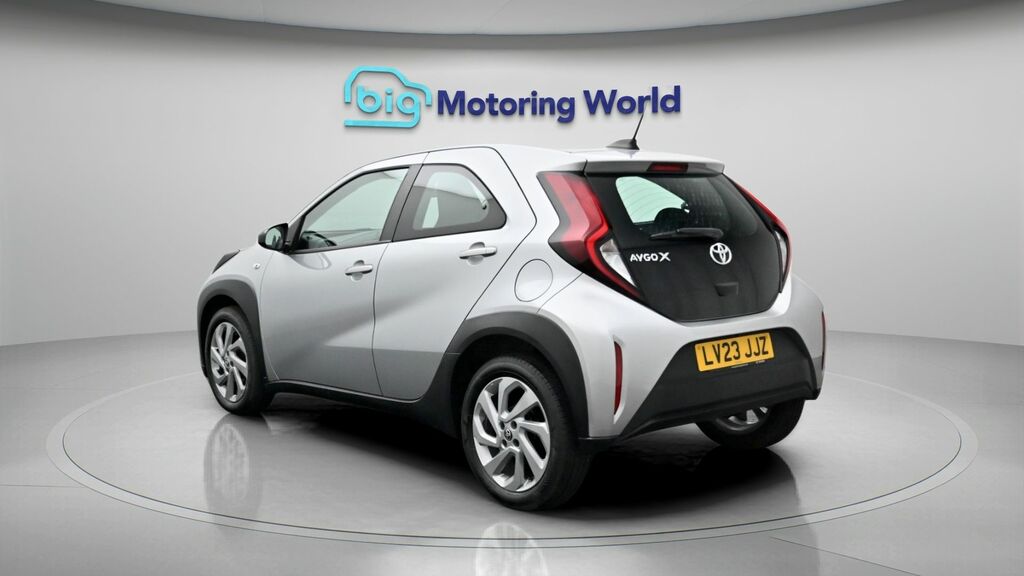 Toyota Aygo X Pure Silver #5