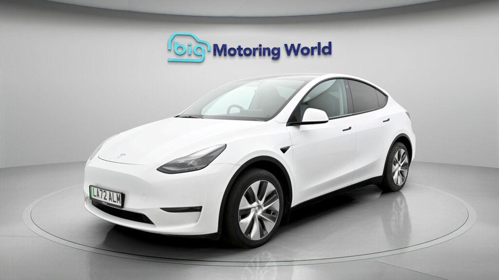Tesla Model Y Long Range LA72ALM White #3
