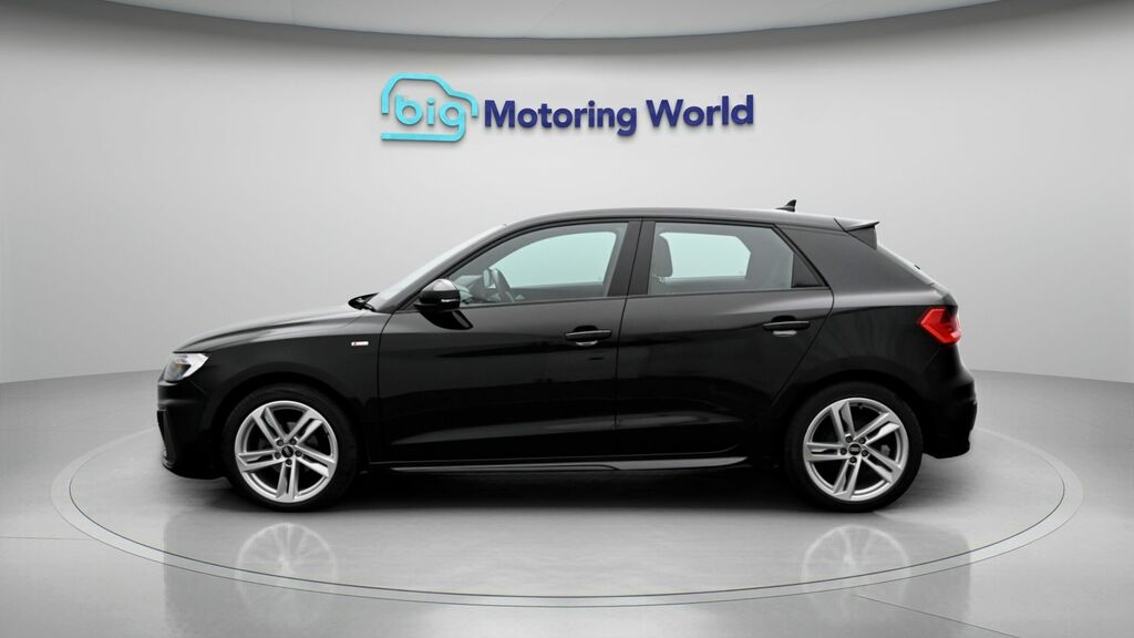 Audi A1 S Line YP21UZA Black #4