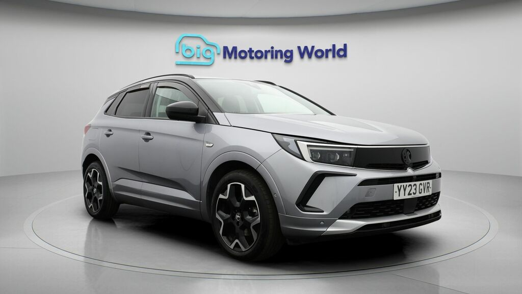 Vauxhall Grandland Ultimate Grey