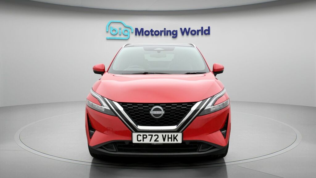 Nissan Qashqai Tekna CP72VHK Red #2