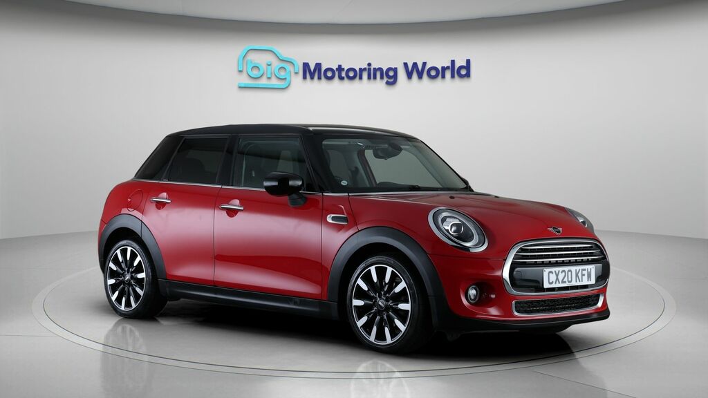 Mini Hatch Cooper Exclusive Red