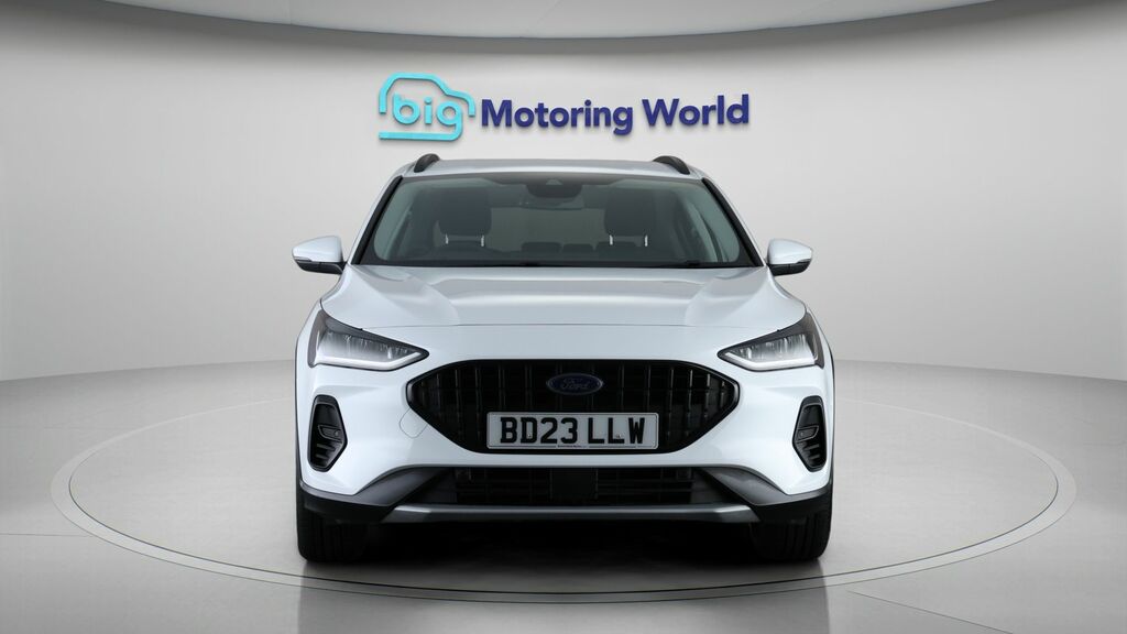 Ford Focus Active BD23LLW White #2