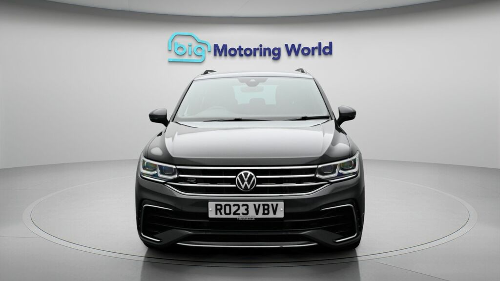 Volkswagen Tiguan R-line RO23VBV Grey #2
