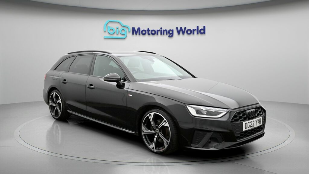 Audi A4 Avant Black Edition Black