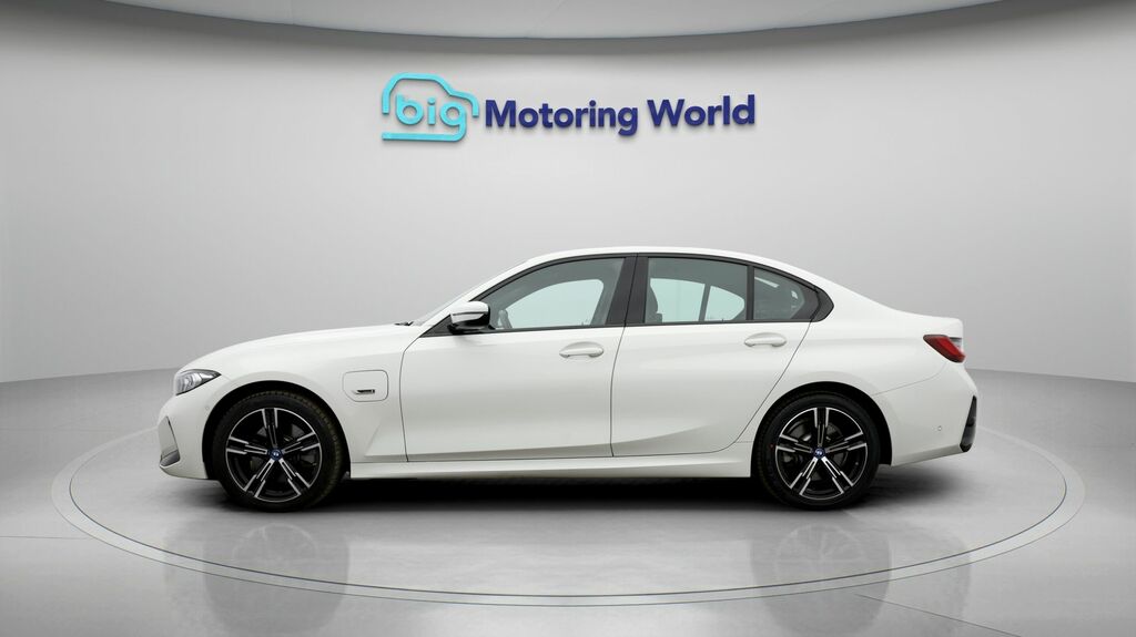BMW 3 Series M Sport KN23SDZ White #4