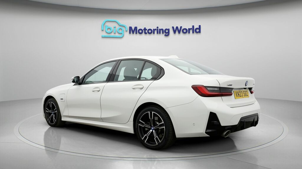 BMW 3 Series M Sport KN23SDZ White #5