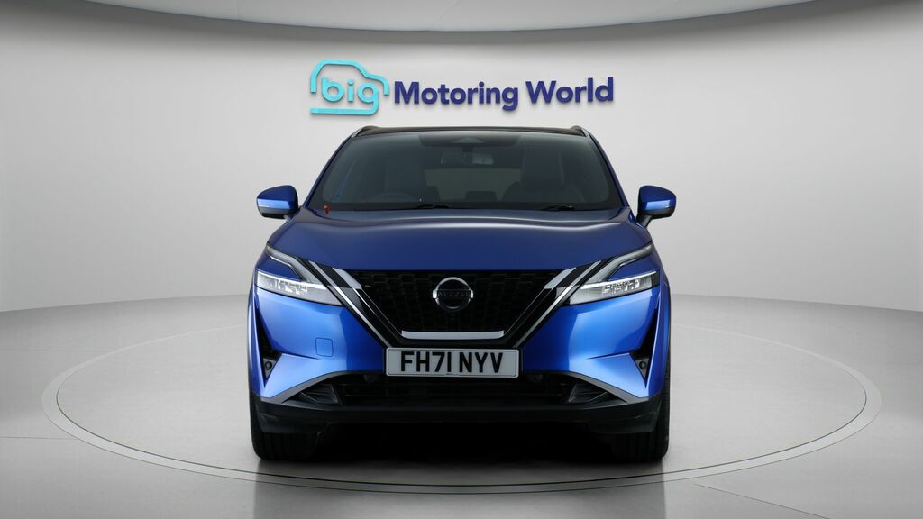 Nissan Qashqai Tekna Blue #2