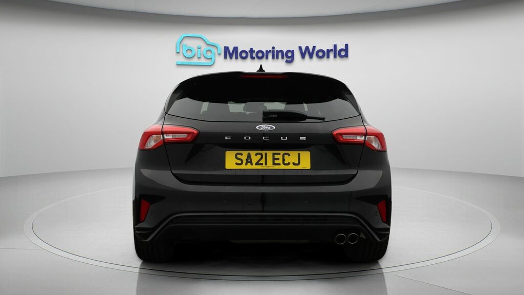 Ford Focus St-line X Black #6