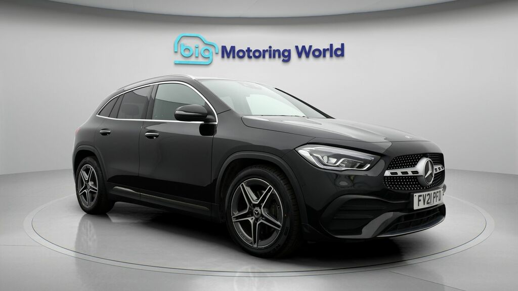 Mercedes-Benz GLA Class Amg Line Black