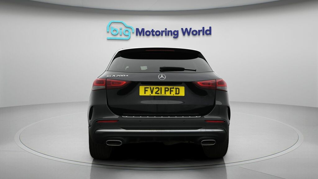 Mercedes-Benz GLA Class Amg Line FV21PFD Black #6