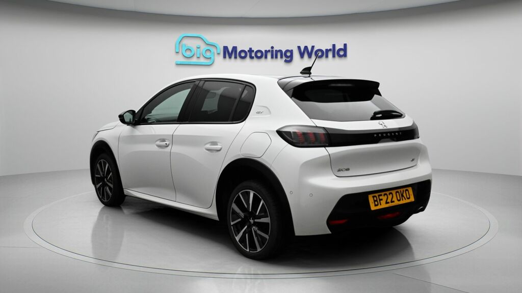 Peugeot 208 Gt White #5