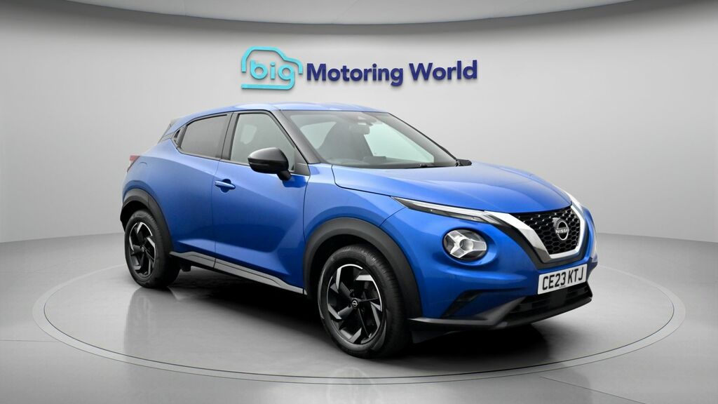 Nissan Juke N-connecta Blue