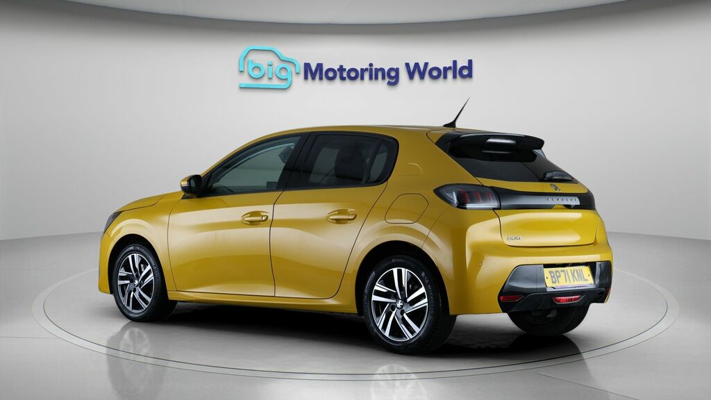 Peugeot 208 Allure Premium BP71KNL Yellow #5